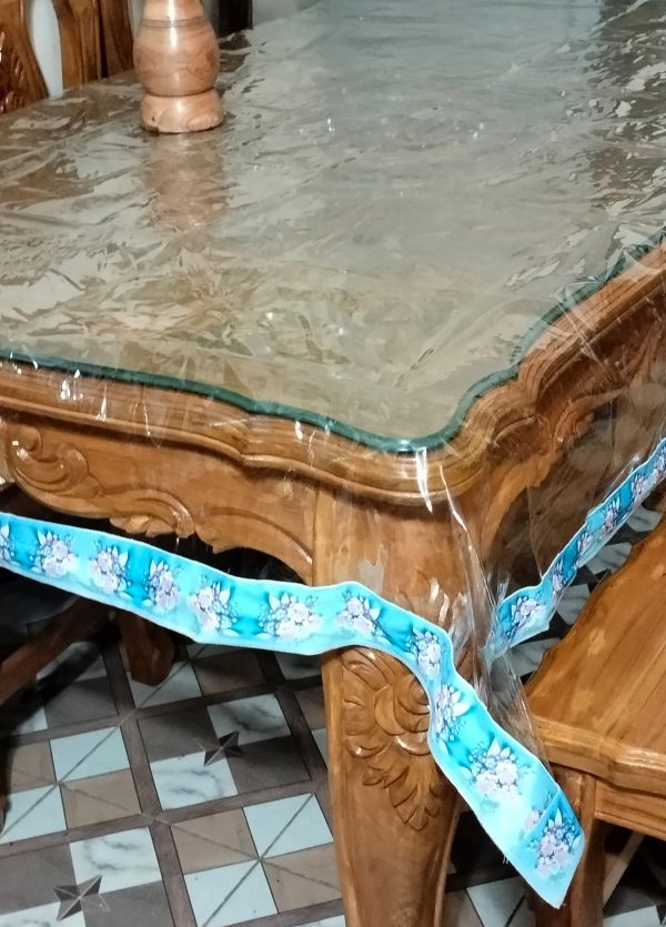 ৬ চেয়ারের ডাইনিং টেবিল কভার