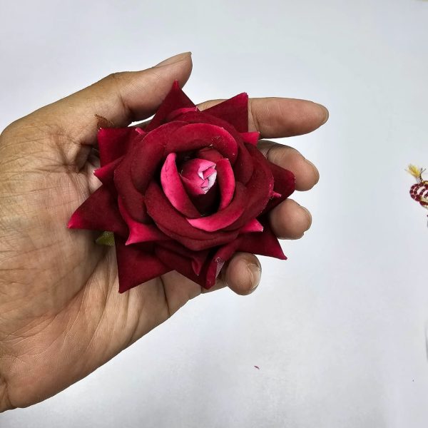 sharee + watches + neckless set + make up box + flowers combo