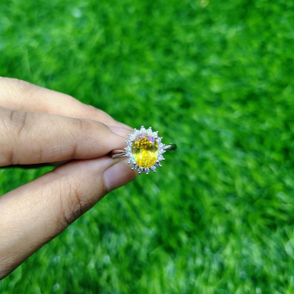 classic crystal crown ring – golden finish