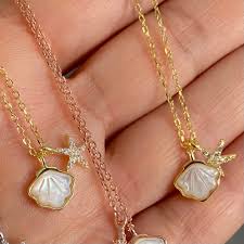 pearl shell starfish pendant necklace