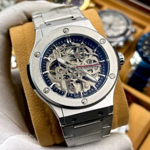 premium stainless steel strap wrist watch for men.
