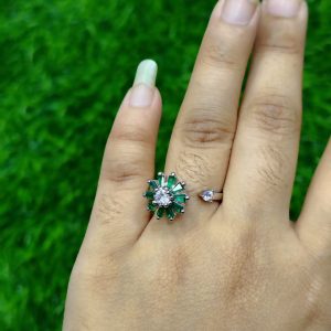 spinning blossom green stone ring