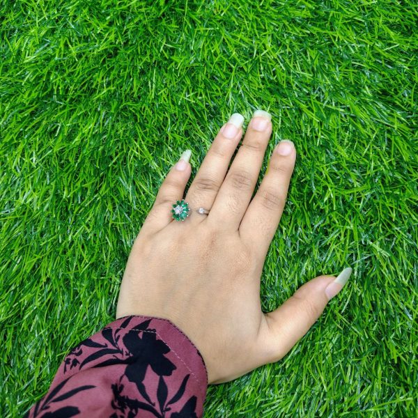 spinning blossom green stone ring