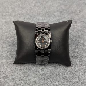 stylish black ladies quartz watch with crystal bezel – premium bracelet design