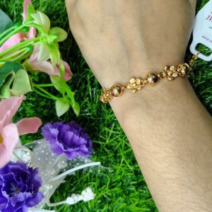 bulk sale price promotion different shape metal bracelets