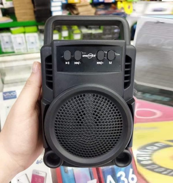 rechargeable wireless portable speaker mini style 3 inch tws,fm,usb audio player bluetooth speaker