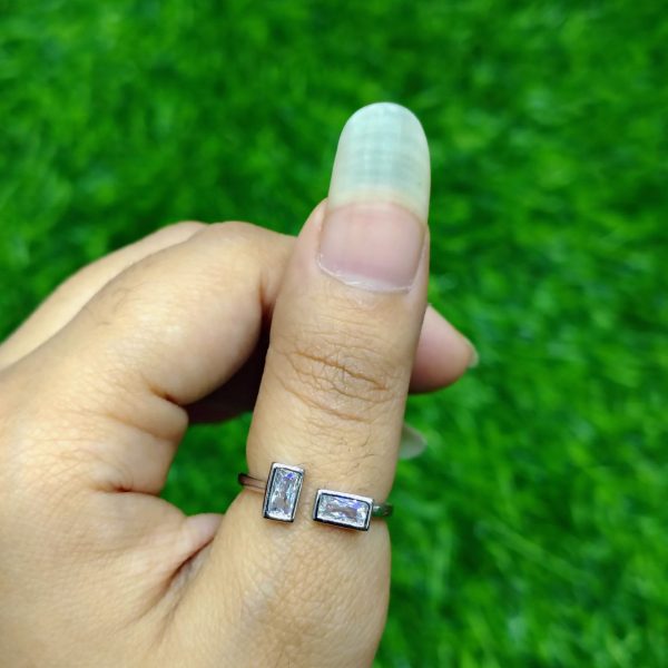 twin spark open ring