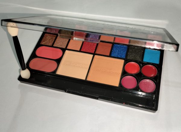 24huda girl beauty swiss edition professional makeup kit for girls