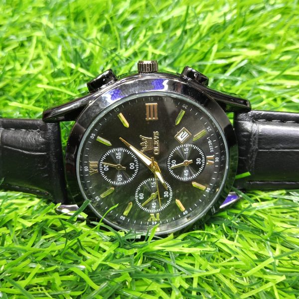 fashionable glass quartz analog men's watch