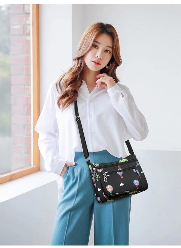 korean sports travel shoulder bag (black)
