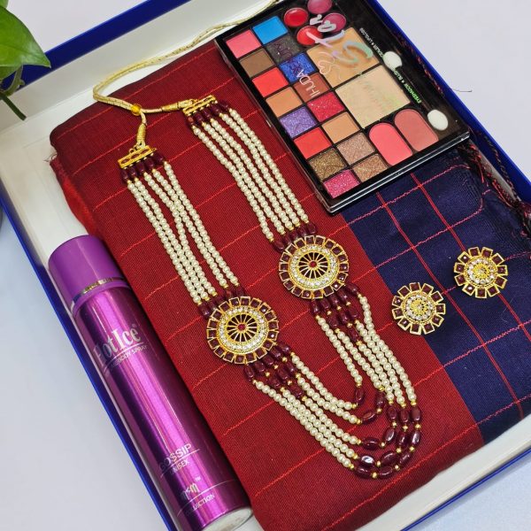 sharee + perfume + neckless set + make up box combo