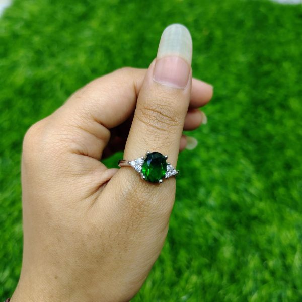 emerald shine classic ring