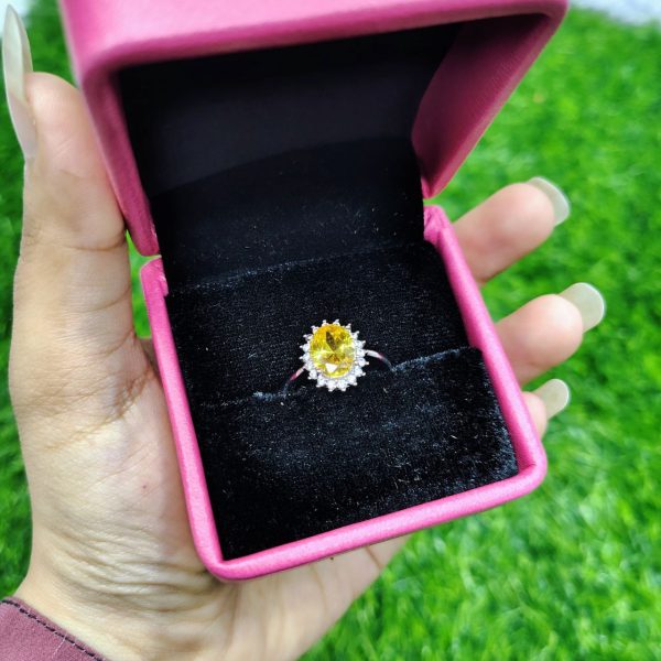 classic crystal crown ring – golden finish