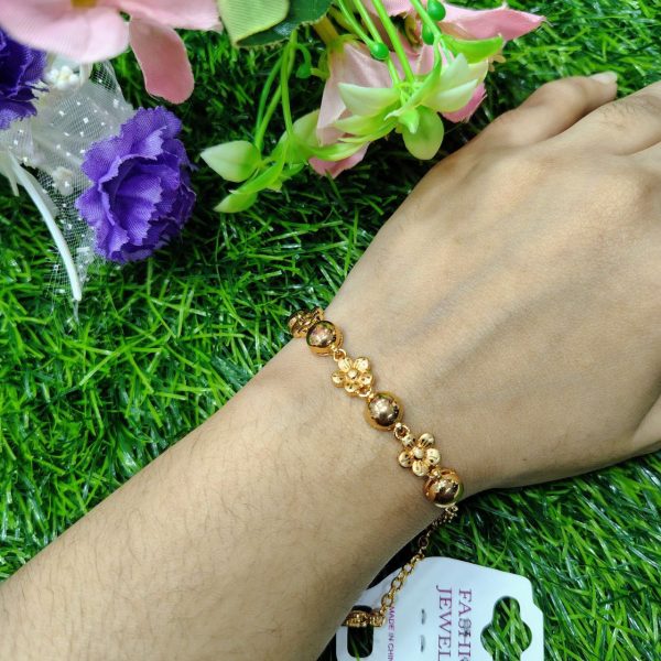 bulk sale price promotion different shape metal bracelets