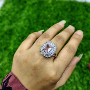 emerald radiance luxury ring