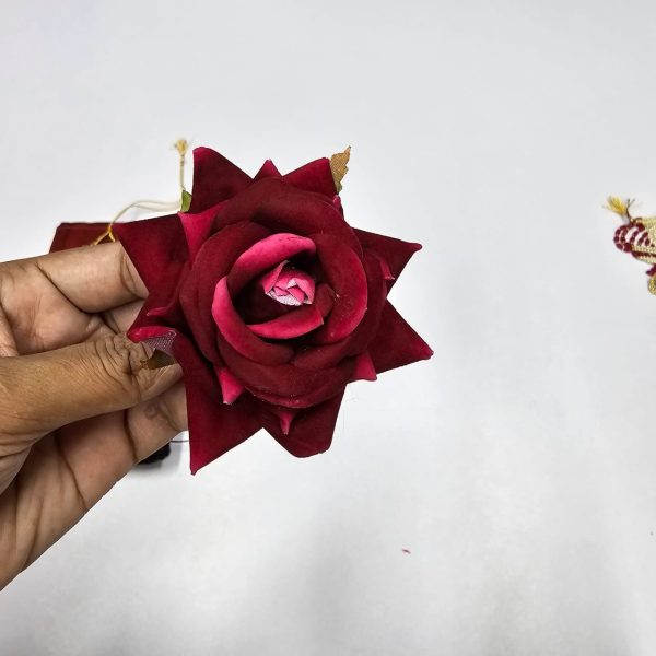 sharee + watches + neckless set + make up box + flowers combo