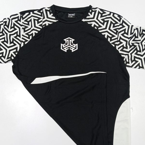 stylish mash fabric half sleeve t shirt