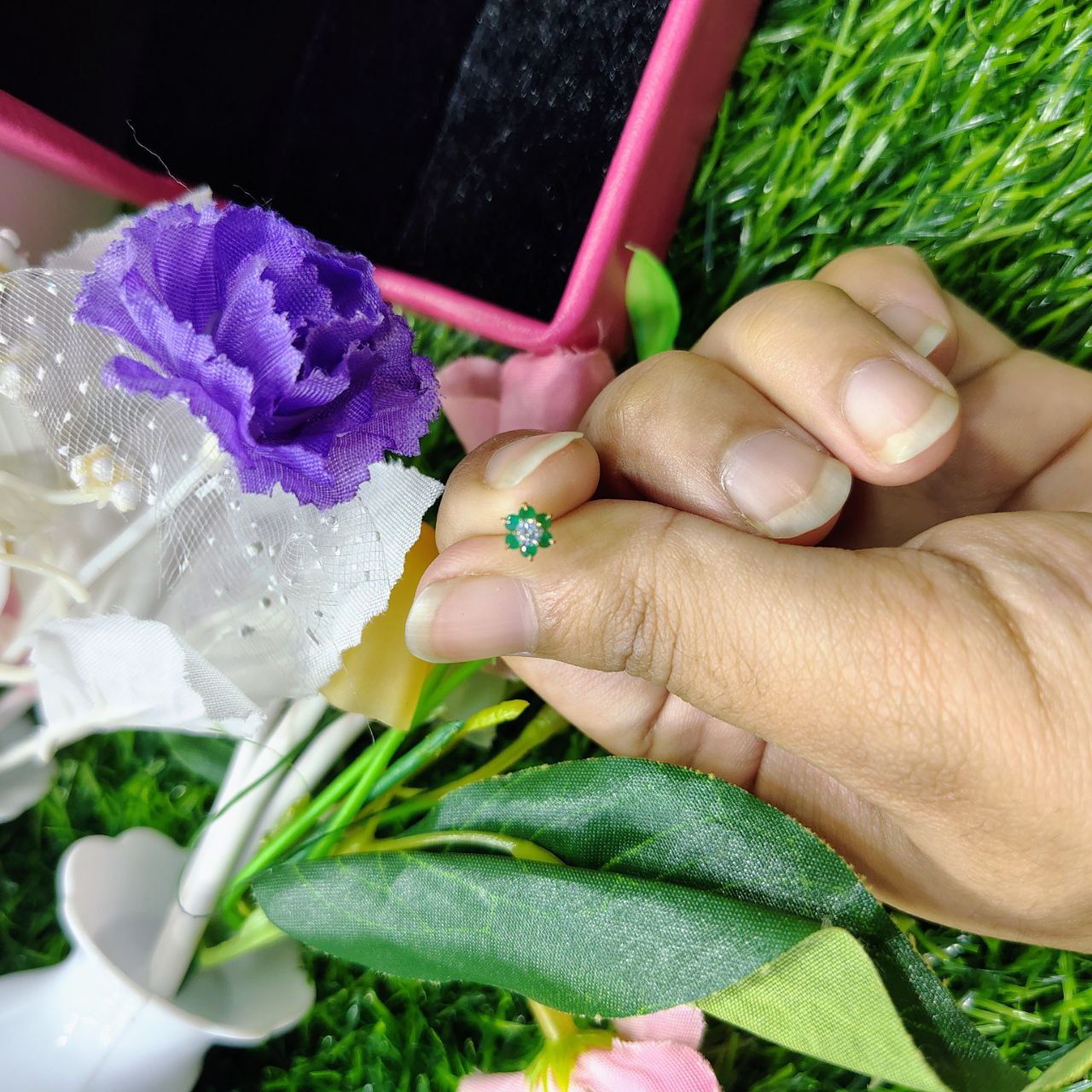 Premium quality Fashionable Classic Design Follower Shape Imieation Gold Polish Nose Pin For Women