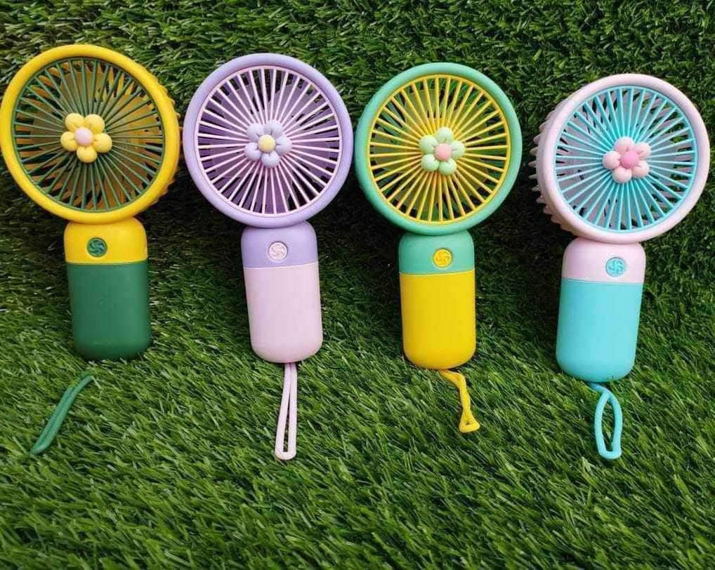 Handheld Portable Desktop Table USB Rechargeable Sports Pocket Mini Fan with Lanyard