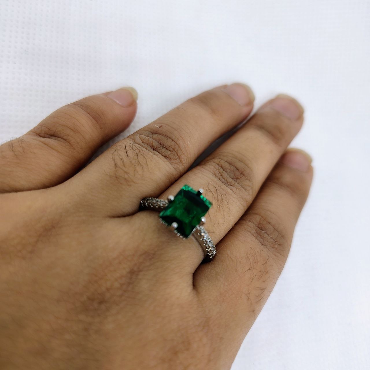 Chowtushkoni Dyuti Women's Ring - Image 6