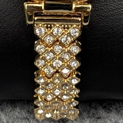 Luxury Golden Stone Studded Ladies Quartz Watch – Stylish & Elegant Design (White Dial) - Image 5