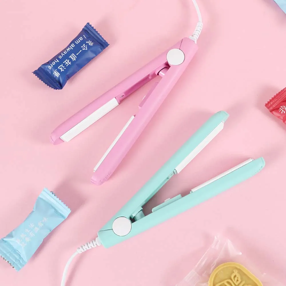 Mini Household Food Vacuum Sealer Portable Bag Clips Handheld Mini Electric Heat Sealing Machine Seal Packing Plastic Impulse Sealer ( Multi Color) - Image 7