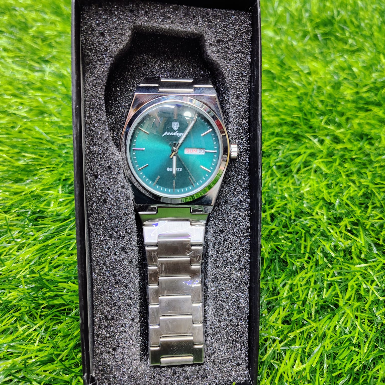 POEDAGAR 930 Men's New Luxury Luminous Date Week Stainless Steel Quartz Watch For Men - Image 7