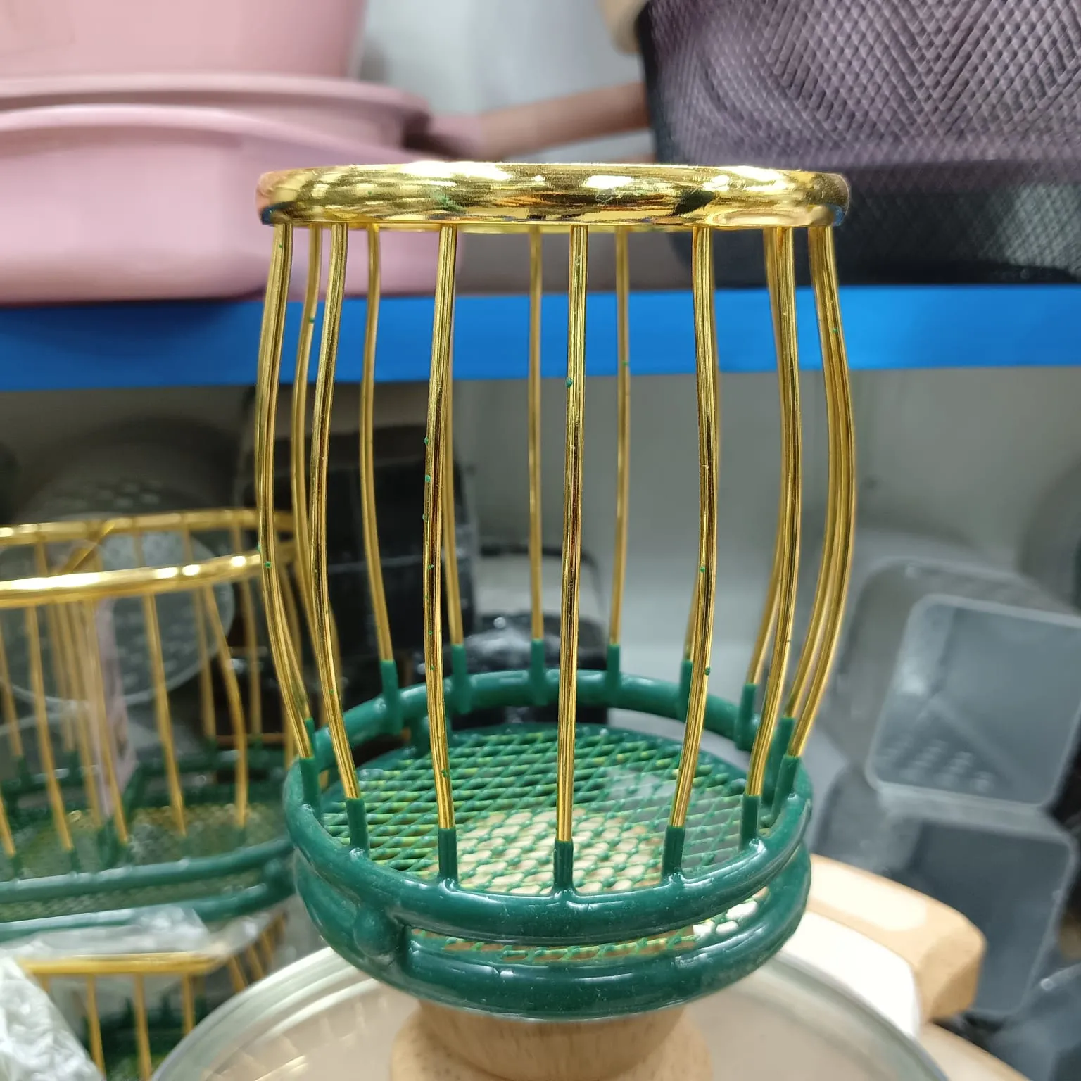 Single Heavy Duty Stainless Steel Kitchen Utensils Spoon Holder-Spoon Holder Stand for kitchen(Golden)