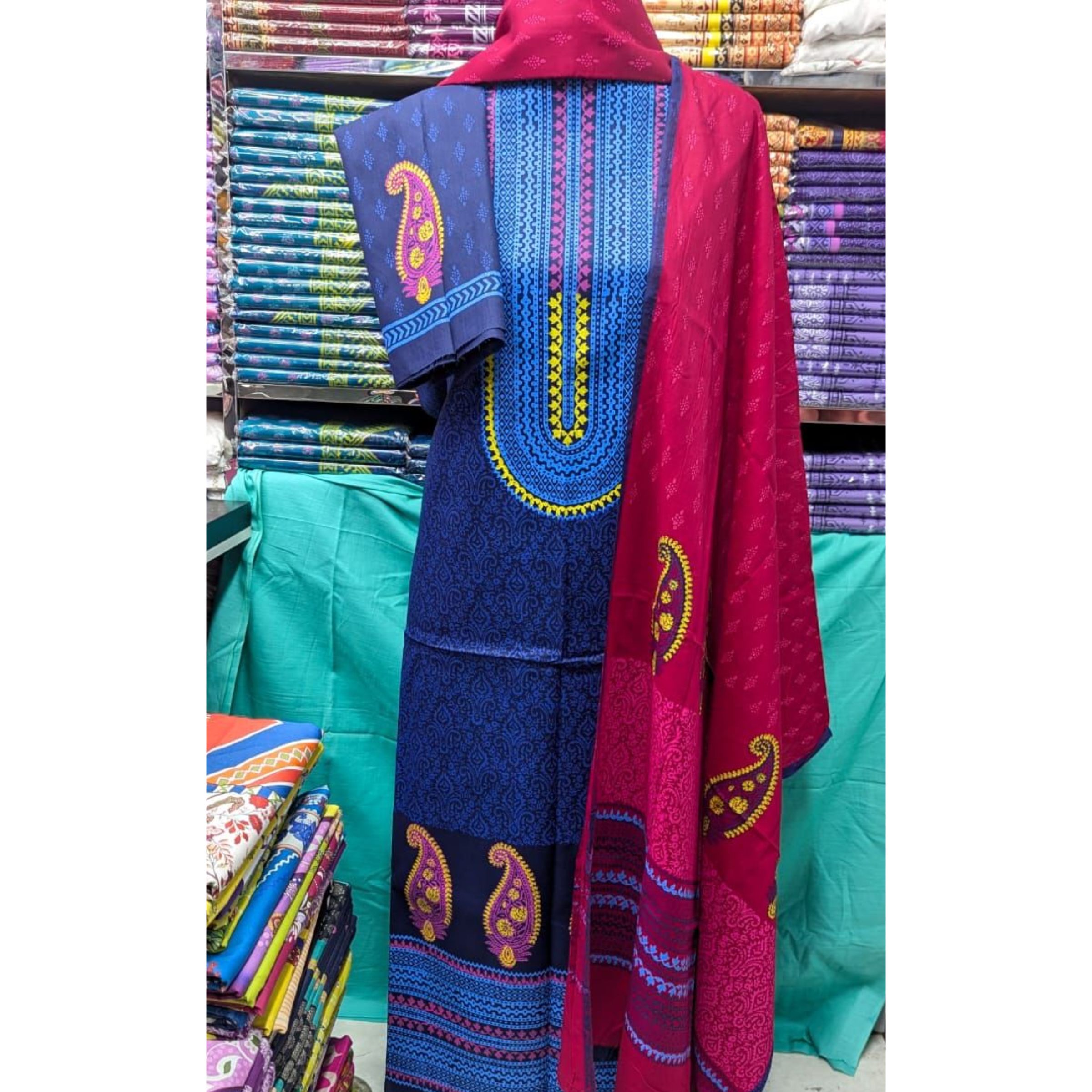 New Exclushive Collection High Qualitiey Cotton Printed Three Piece