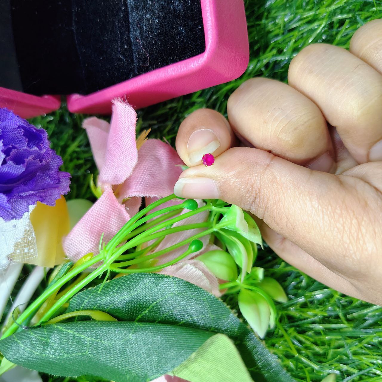 tiny crystal Circel Nose pin For Women ( Sigle pcs) - Image 4